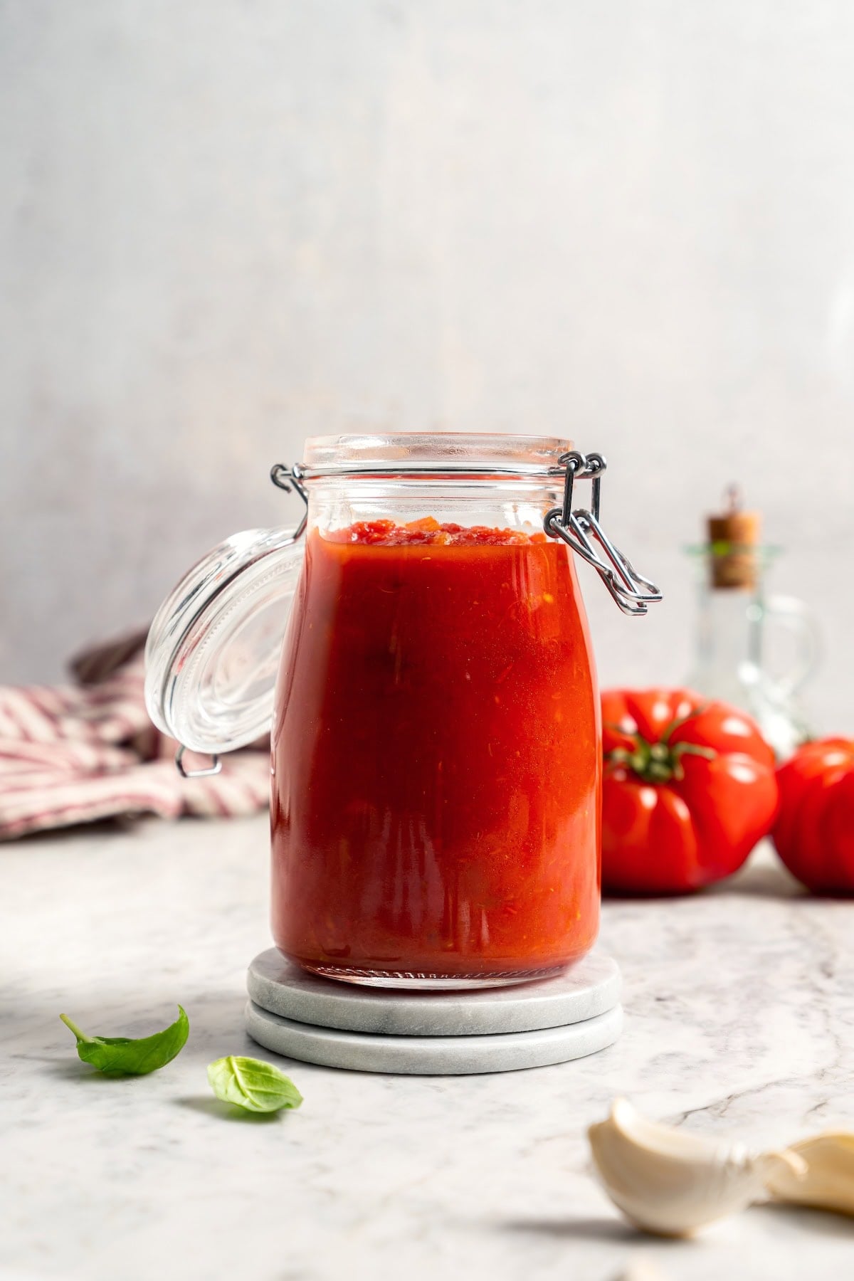 This filetto di pomodoro tastes far better than store-bought pasta sauces! You only need a few ingredients for this authentic Italian recipe. Filetto di pomodoro sauce in jar.