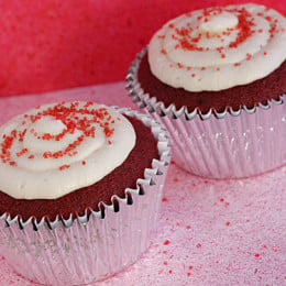 Red Velvet Cake is my weakness and I can't think of a better cake to eat on Valentine's Day. Topped with low fat cream cheese frosting you wouldn't even know these are light.