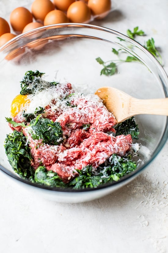 How to make beef and spinach meatballs.