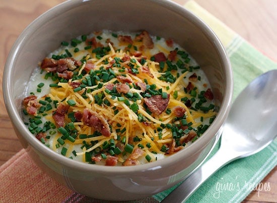This slimmed down version of a loaded baked potato soup has everything you love about a baked potato – sour cream, cheddar, bacon and chives, at a fraction of the calories!