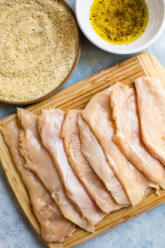 chicken cutlets, breadcrumbs, lemon juice and olive oil