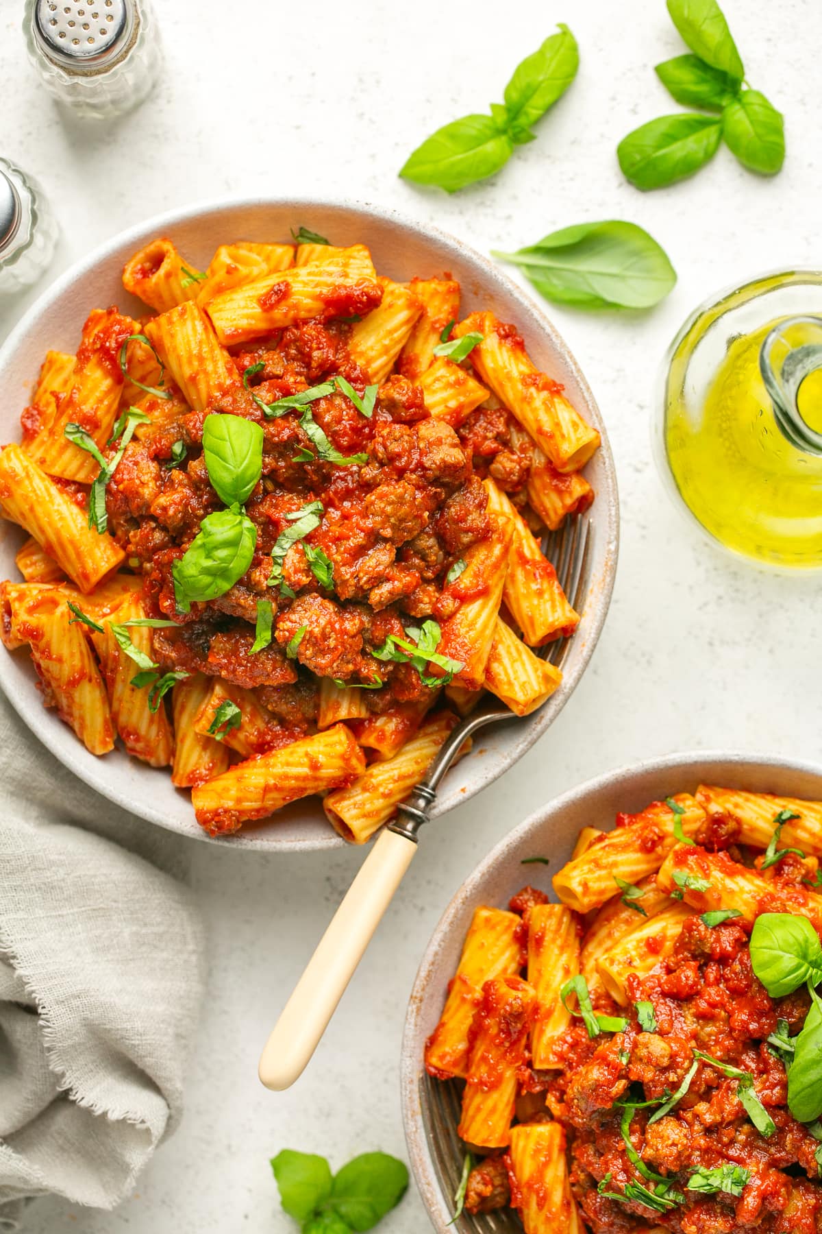 Slow Cooker Pasta Sauce with Sausage