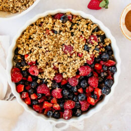 berries with crisp topping