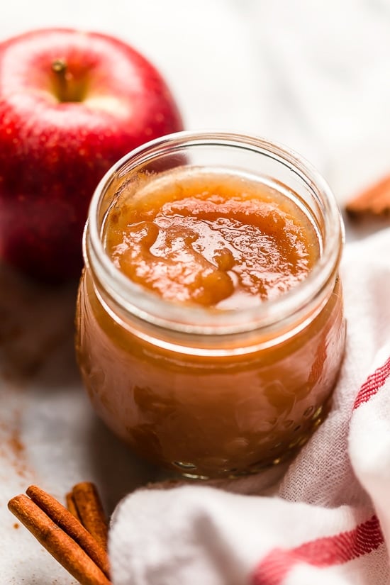 Crock Pot Applesauce – Homemade apple sauce doesn't get easier than using your slow cooker!!