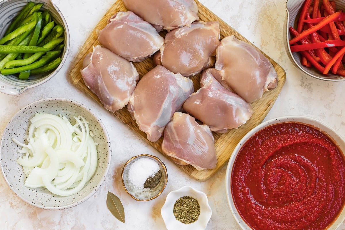 ingredients for Slow Cooker Chicken Cacciatore