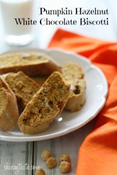 Hazelnuts, white chocolate and pumpkin spice biscotti are the perfect combination for these crispy "adult" cookies.