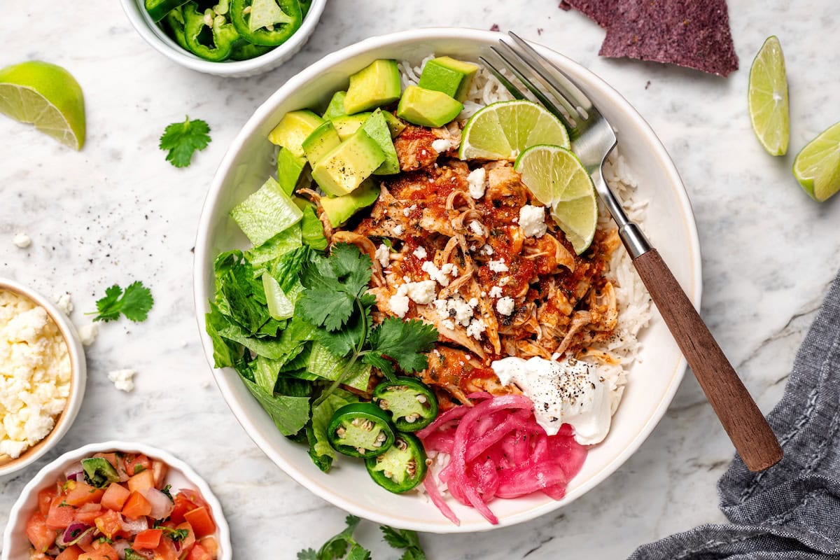 Crockpot Salsa Chicken (Easy!)