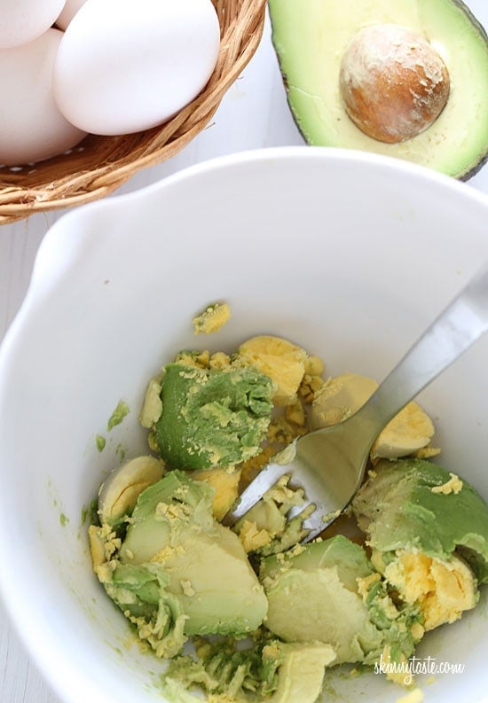Guacamole Deviled Eggs are a healthy appetizer made with eggs, avocado, cilantro and lime juice. Loaded with a good dose of healthy fats and perfect for any dietary restriction – vegetarian, gluten-free, weight watchers, low-carb, paleo, keto and more!