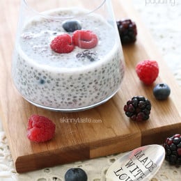 I LOVE chia pudding! And what can be easier than throwing a few chia seeds into a jar with fresh fruit berries and almond milk and giving it a good shake!