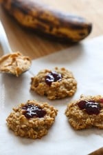 Made with just just 4 ingredients – bananas, oats, peanut butter and jelly, these cookies are meant to eat warm right out of the oven for a fun spin on my 3-ingredient healthy cookie recipe.
