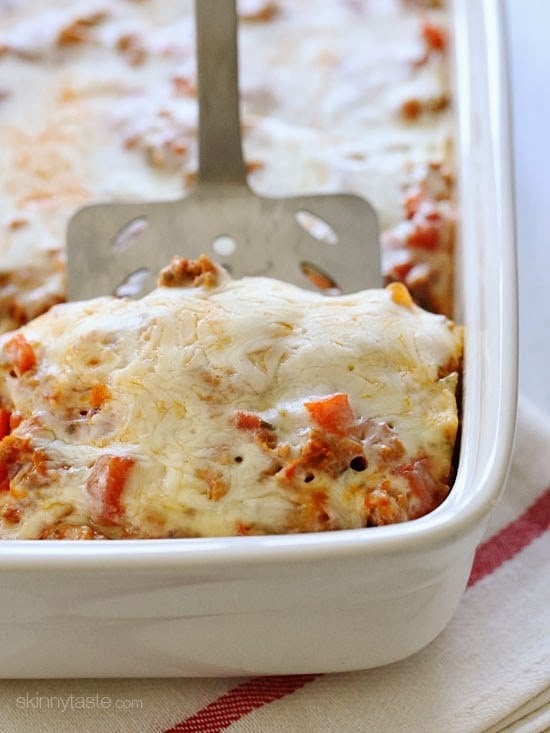 This super easy macaroni casserole is a baked pasta dish with ground turkey, veggies, marinara sauce and cheese. Kid-friendly and no need to pre-cook the pasta!