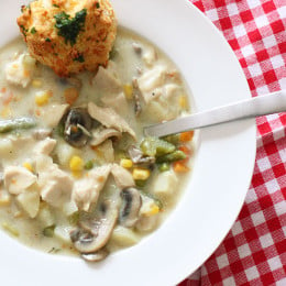 The taste of chicken pot pie, in a soup! Chicken pot pie is ultimate comfort food and this creamy, chunky soup is loaded with chicken, potatoes, mushrooms, peas, carrots, corn, celery, onions and green beans in every bite.