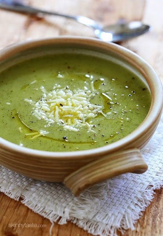Only FIVE ingredients (not counting salt and pepper) is all it takes to make this quick, easy, delicious cream of zucchini soup my family's been enjoying for years!