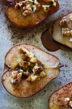 Baked Pears with just (4) Ingredients! This EASY dish made with honey, walnuts and cinnamon is perfect for breakfast or dessert!