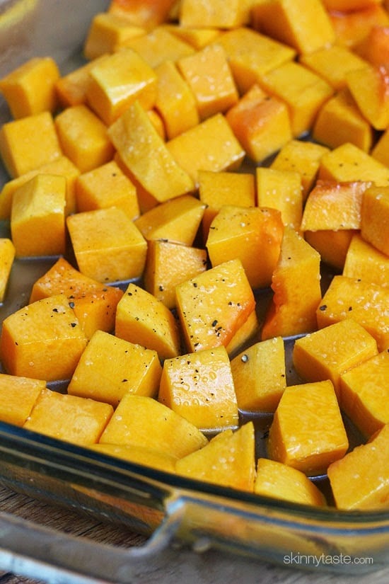 A simple Fall side dish, made with just 3 ingredients (butternut, pure maple syrup and oil) plus s + p!