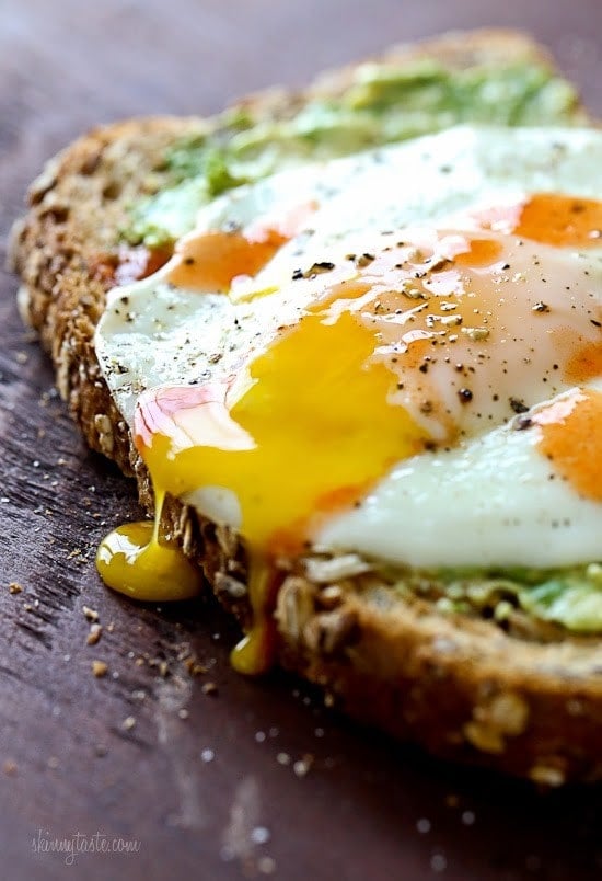 Avocado Toast with Sunny Side Egg, now this is MY kind of breakfast egg sandwich and it takes under 5 minutes to make!