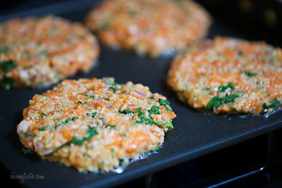 These delicious, healthy Healthy Salmon Quinoa Burgers, made with wild salmon, quinoa, and kale are loaded with good-for-you omegas and tons of protein!
