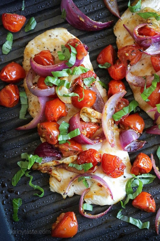 Chicken with Roasted Tomato and Red Onions – quick, light, and easy weeknight chicken dish.