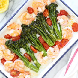 One of my favorite ways to make shrimp is roasted in the oven, it comes out tender and flavorful every time! I added some of our favorite vegetables to make it a ONE-pan meal, and we loved it! A quick and EASY low-carb dish with tons of flavor, ready in under 3o minutes start to finish.