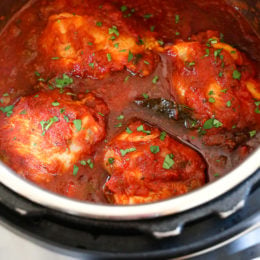 Chicken Cacciatore made in an Instant! The sauce is hearty and chunky, loaded with chicken, tomatoes, peppers and onions (I sometimes add mushrooms too!)