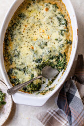 Spinach with cream sauce and cheese
