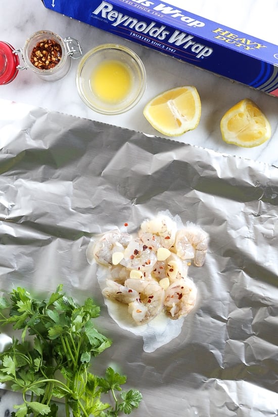 Shrimp Scampi Foil Packets are so fast and easy, perfect to make all summer long!