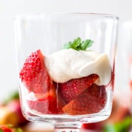 How To Make Strawberries Romanoff