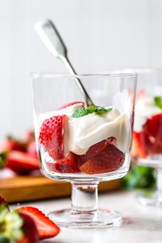 3-Ingredient Strawberries Romanoff
