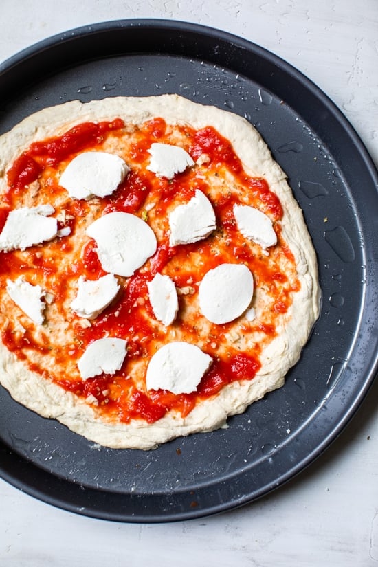 pizza fácil hecha desde cero sin masa de levadura