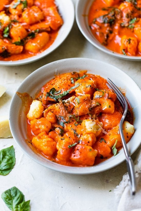 Gnocchi with Grilled Chicken in Roasted Red Pepper Sauce