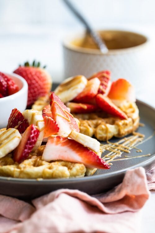 High Protein Oat Waffles (Breakfast Recipe) - Skinnytaste