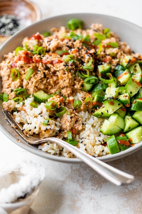 Spicy canned salmon salad bowl