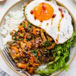 Ground Beef Bibimbap (Easy One-Skillet Recipe)